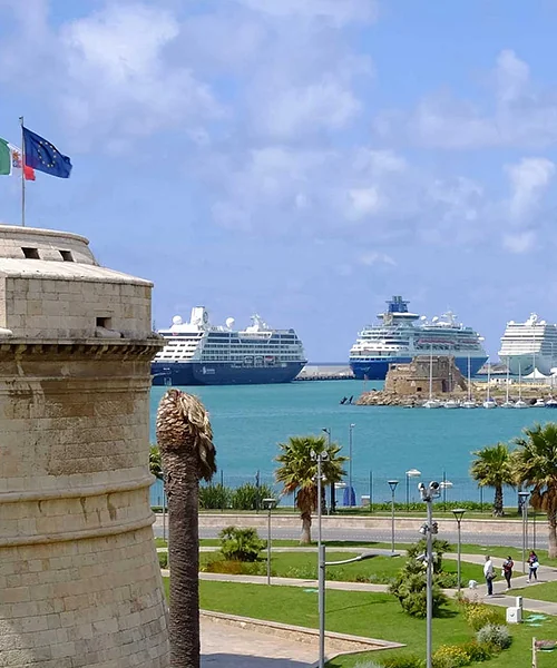 Roma Limo Service provides transfers from and to the cruise port at Civitavecchia.